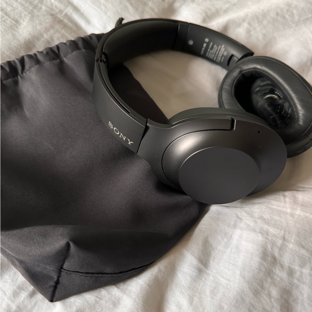 SONY Wireless Over-Ear Noise Cancelling High Resolution Headphones (Black/Grey)